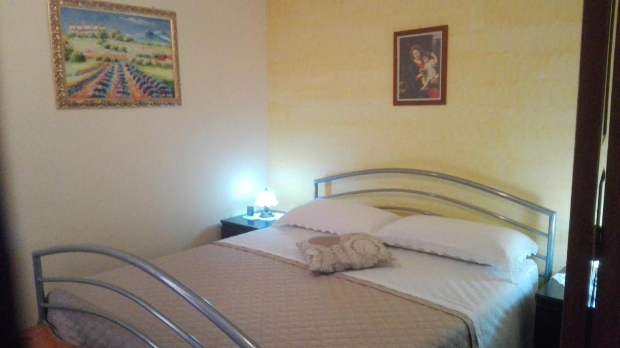 Bed and Breakfast Antico Palazzo à Giardini-Naxos Extérieur photo