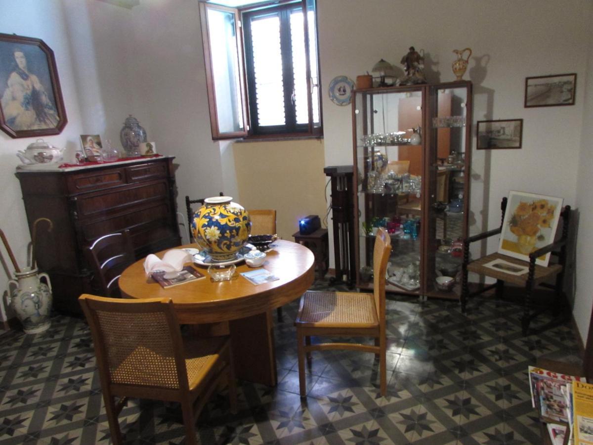 Bed and Breakfast Antico Palazzo à Giardini-Naxos Extérieur photo